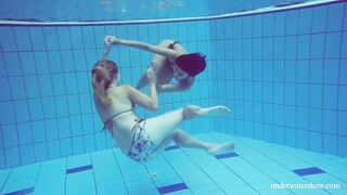 Marusia and Melisa Darkova Underwater Lesbos